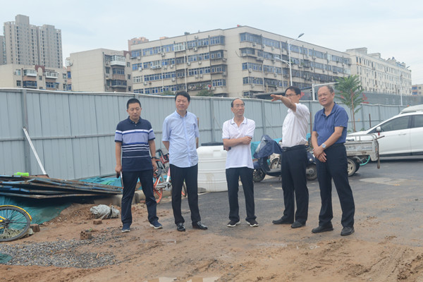 MK体育在线登录党委书记秦广远调研西站路工程