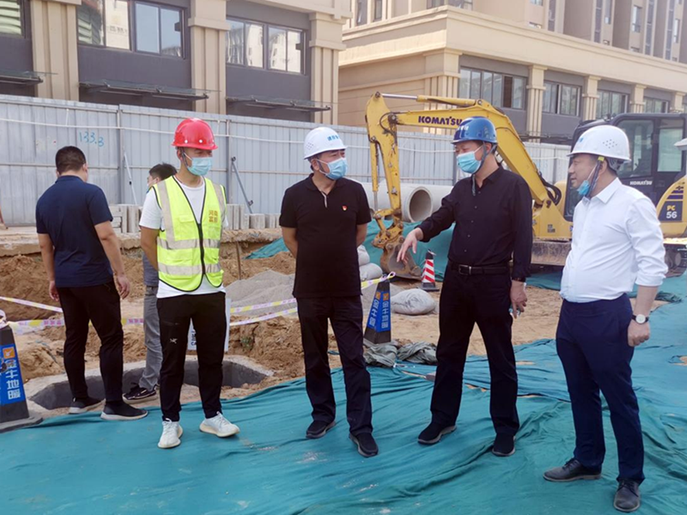 MK体育在线登录“7.20”特大暴雨灾害追责问责以案促改领导小组到郑州建投通讯管线有限公司检查指导工作